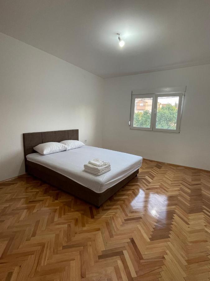 Entire Spacious Apartment With Free Parking Ποντγορίτσα Εξωτερικό φωτογραφία