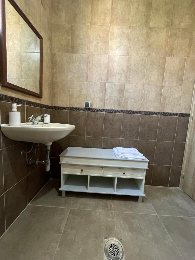 Entire Spacious Apartment With Free Parking Ποντγορίτσα Εξωτερικό φωτογραφία